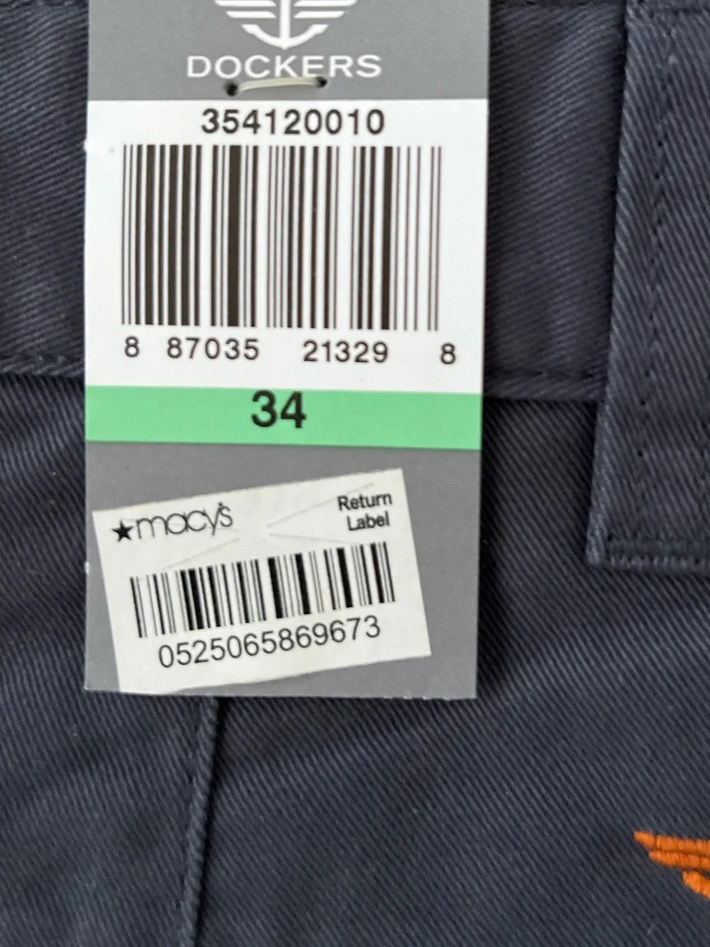 521. NWT MENS DOCKERS 34 SHORTS